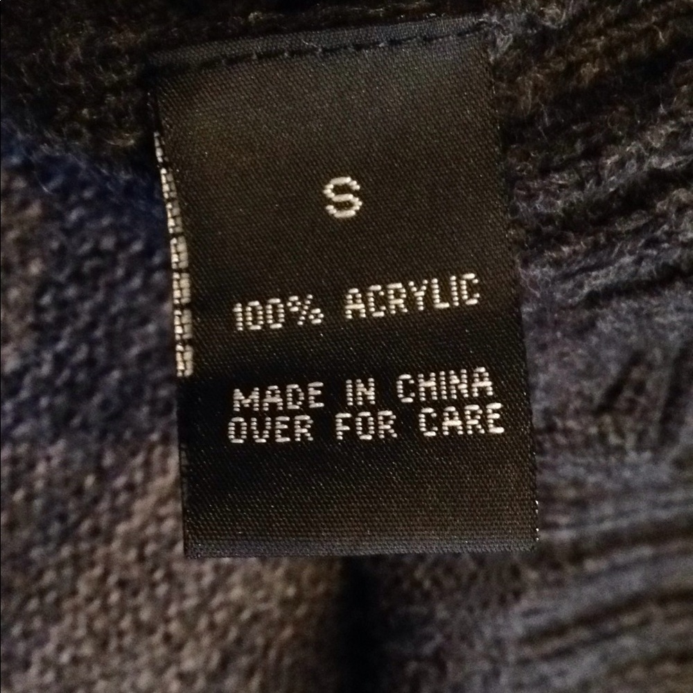 Form Fitting Sweater Dress - Picture 7 of 8